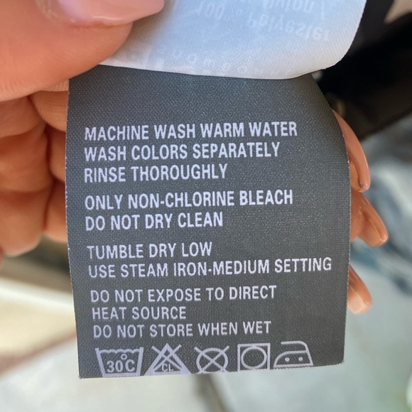 Ride Snowboards Women’s Jacket - Picture 9 of 10